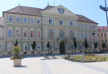 Modern belsőt kaphat a műemlék szombathelyi Megyeháza