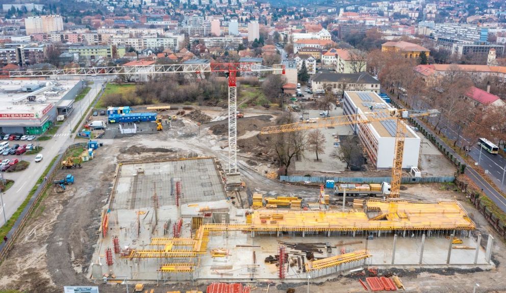 Elhagyatott laktanyából épül tudásközpont Szekszárdon