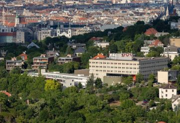 Indul a Munkásőrség egykori épületeinek bontása a Gellért-hegyen